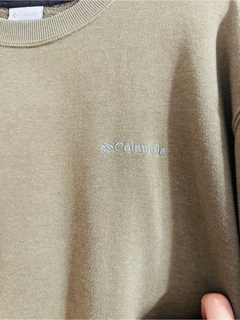 Columbia Men's Crewneck Sweater in Olive Green